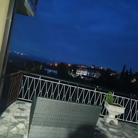 Apartment Family With View On Sea Donji Rukavac